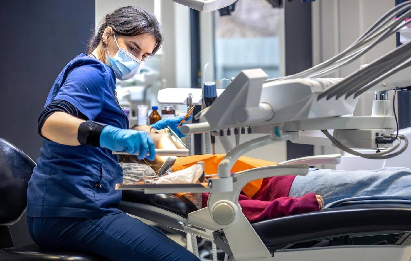 Tratamento em curso com equipamento moderno